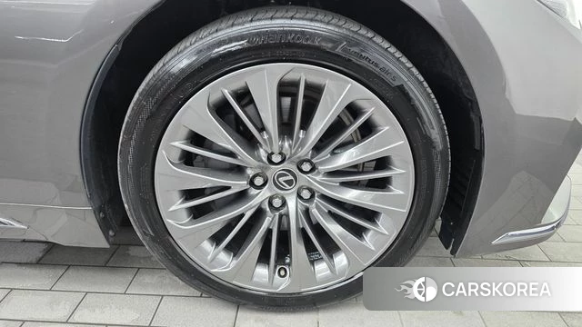 Lexus LS500 5th generation id 4580859 из Кореи 13