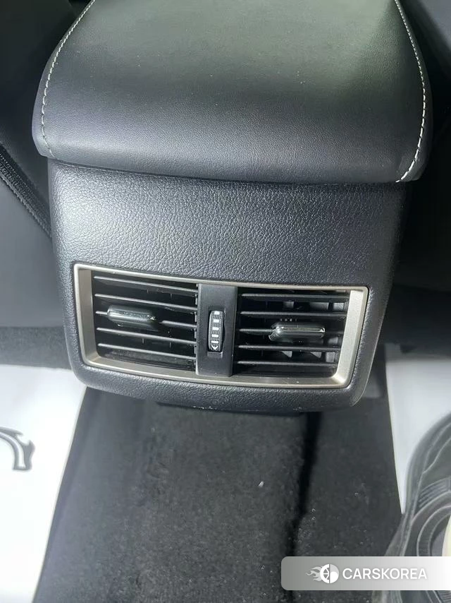 Lexus NX id 4263383 из Китая 13