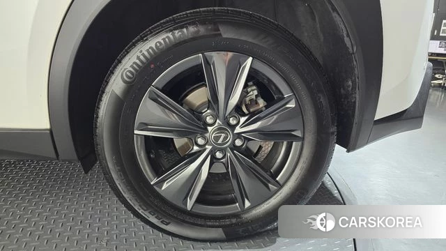 Lexus UX300h id 4329547 из Кореи 13