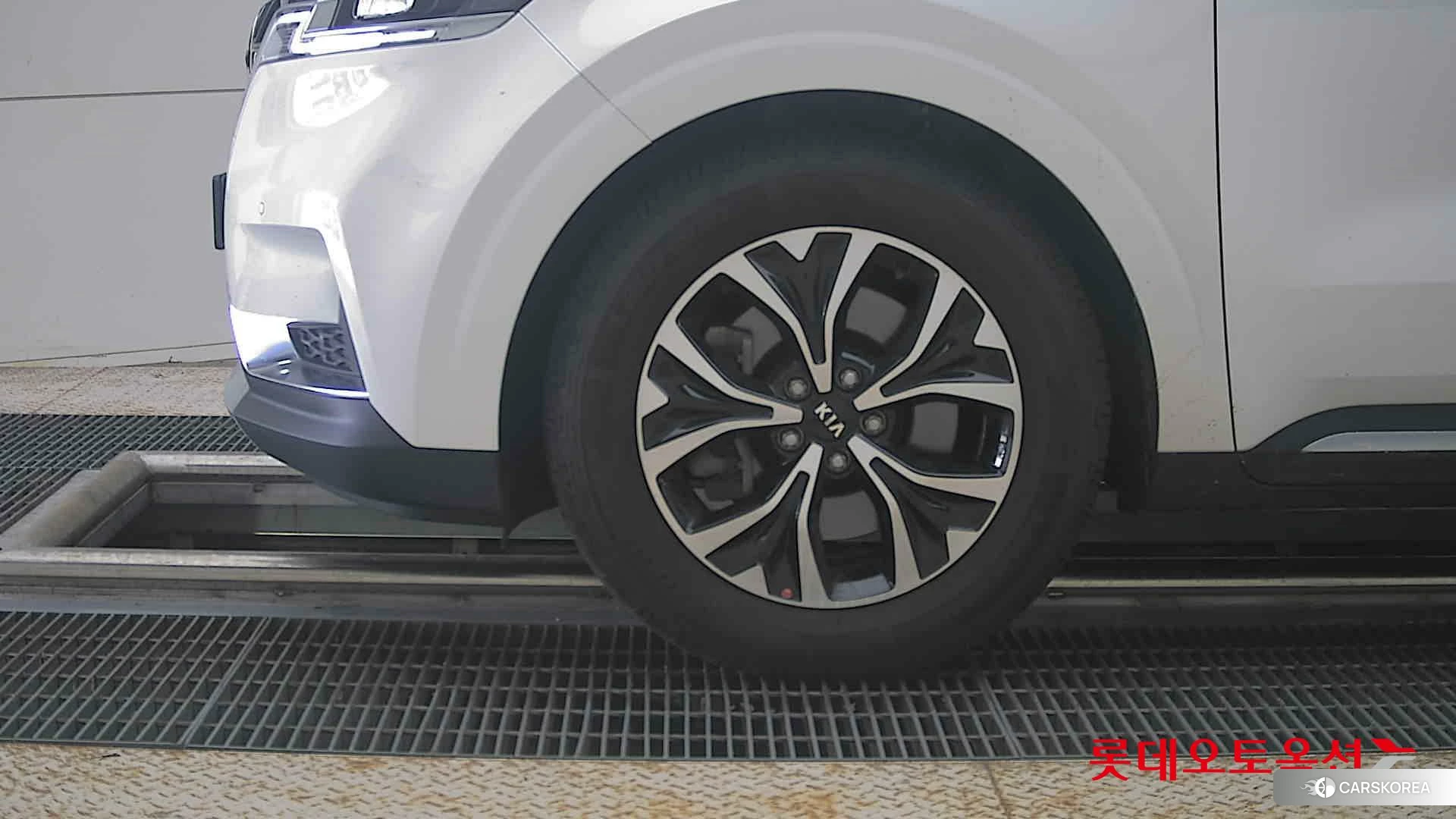 Kia Carnival id 4664337 из Кореи 13