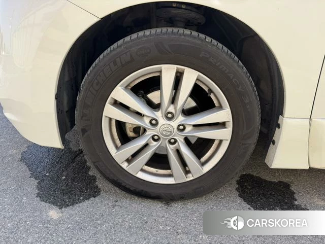 Nissan Noble id 4182723 из Китая 13