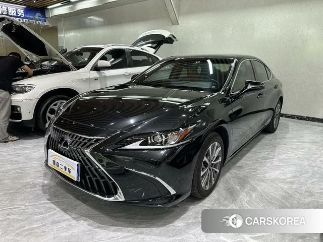Lexus ES id 4314677 из Китая 13