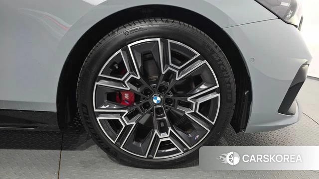 BMW 5 Series (G60) id 4729659 из Кореи 13