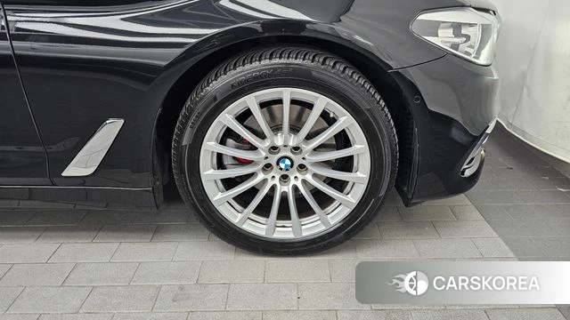 BMW 5 Series (G30) id 4416856 из Кореи 13