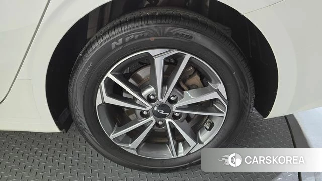 Kia The New K3 2nd generation id 4481259 из Кореи 13