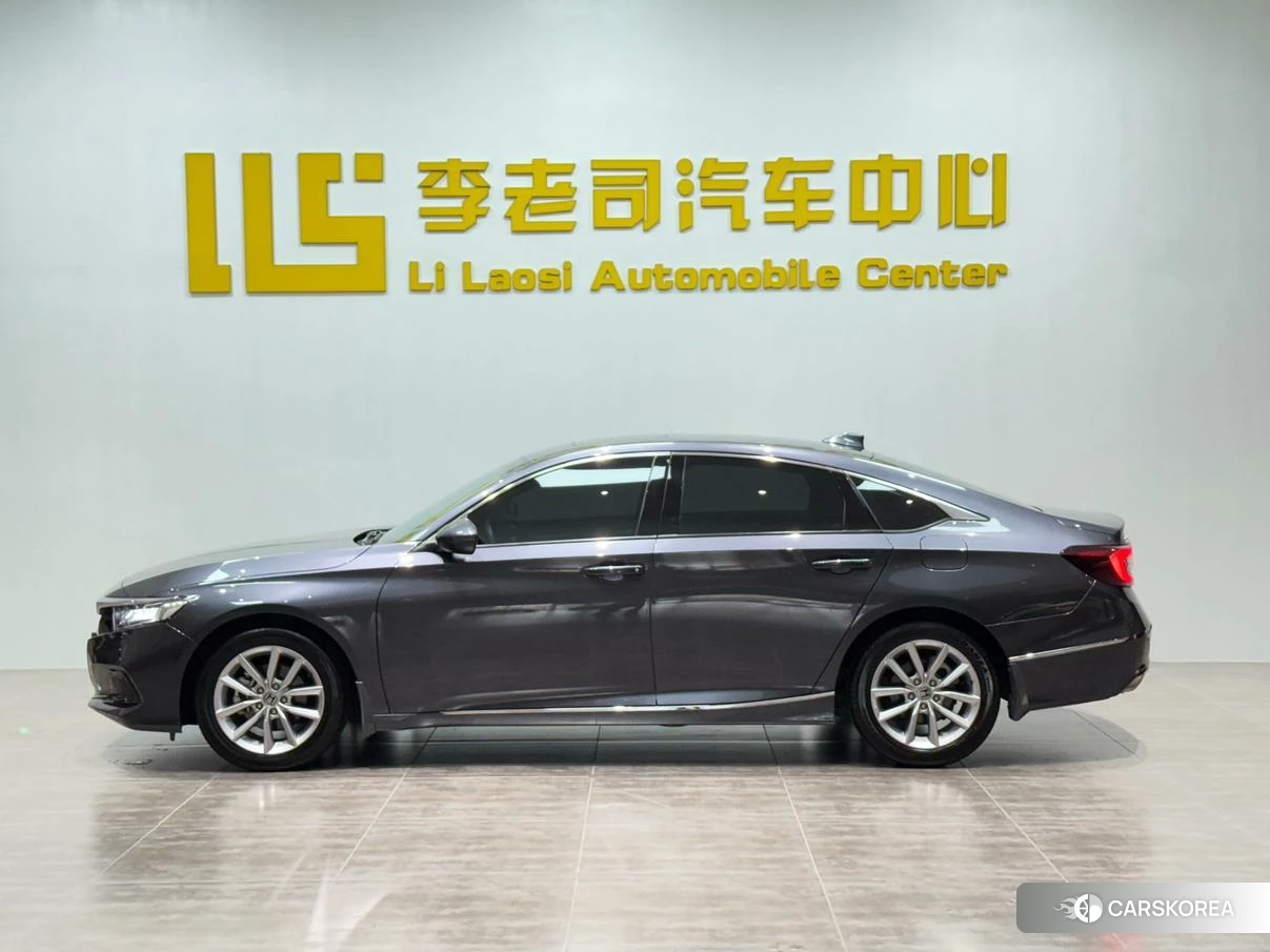 Honda Accord id 4420368 из Китая 13