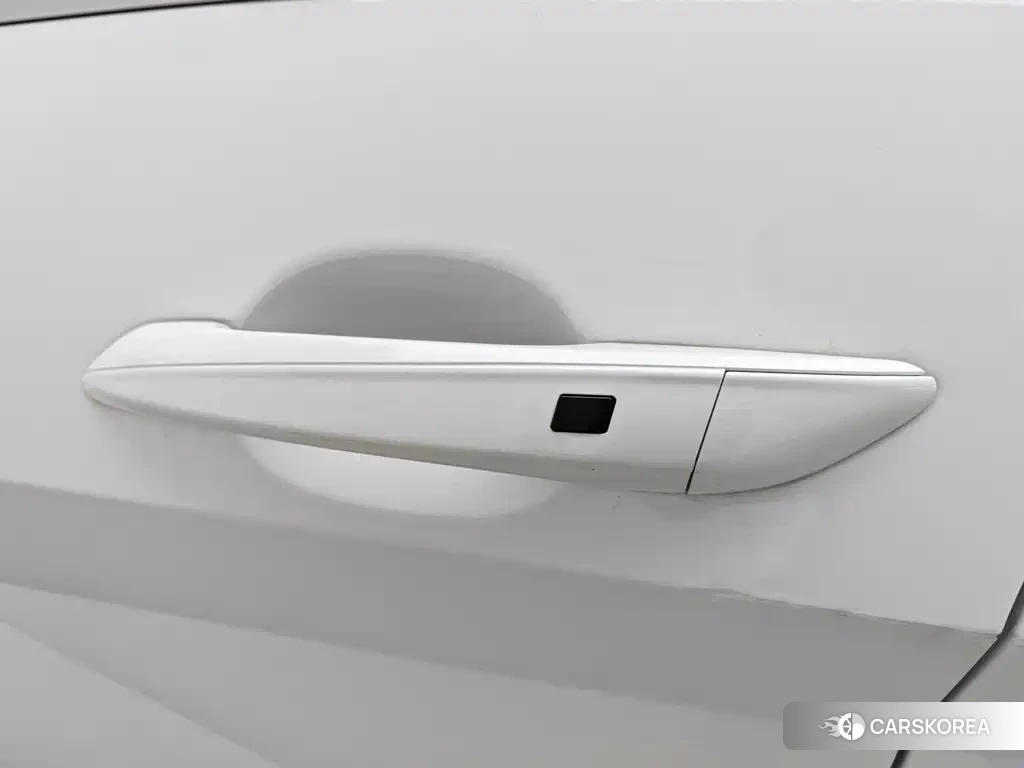 Hyundai Elantra id 4577639 из Китая 13