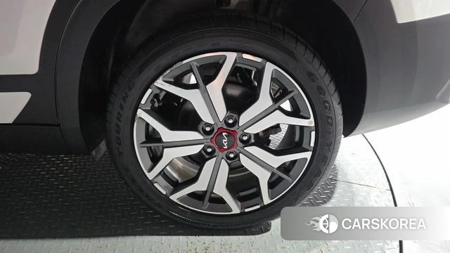 Kia Seltos id 4692379 из Кореи 13