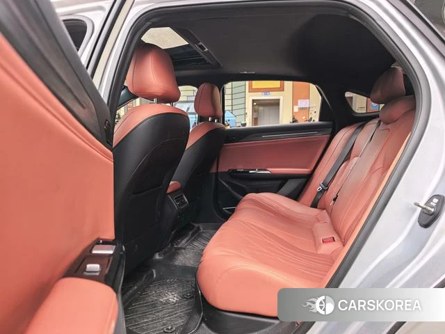 Geely Galaxy Galaxy L6 id 3945134 из Китая 13
