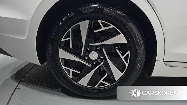 Hyundai The New Grandeur IG Hybrid id 4303312 из Кореи 13