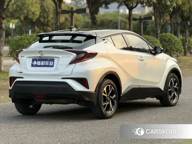 Toyota C-HR id 3896189 из Китая 13