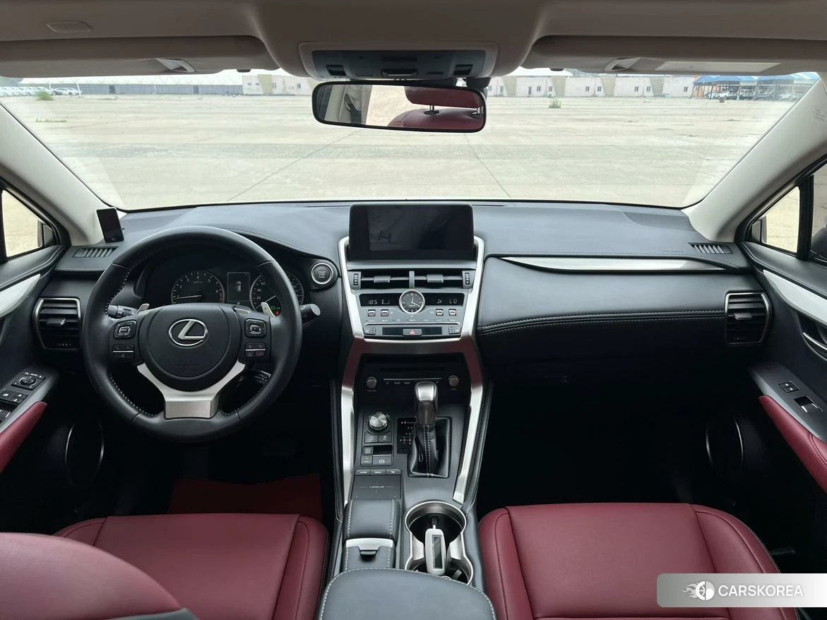 Lexus NX id 4461344 из Китая 13