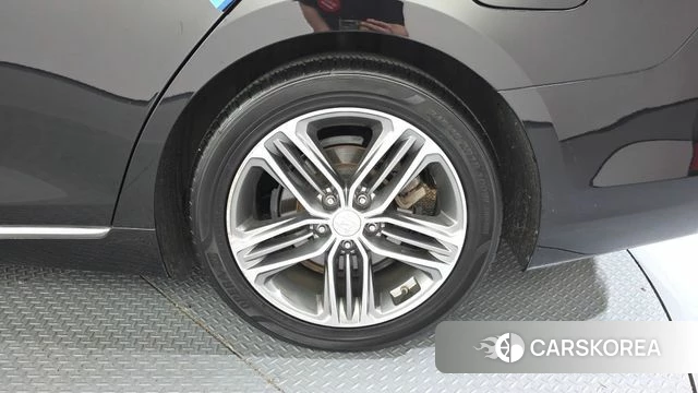 Hyundai Grandeur IG id 4188716 из Кореи 13