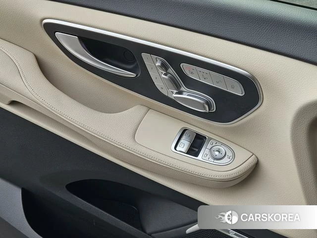 Mercedes-Benz V-class id 4297373 из Китая 13