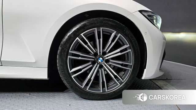 BMW 3 Series (G20) id 4187356 из Кореи 13