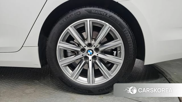 BMW 5 Series (G30) id 4245175 из Кореи 13