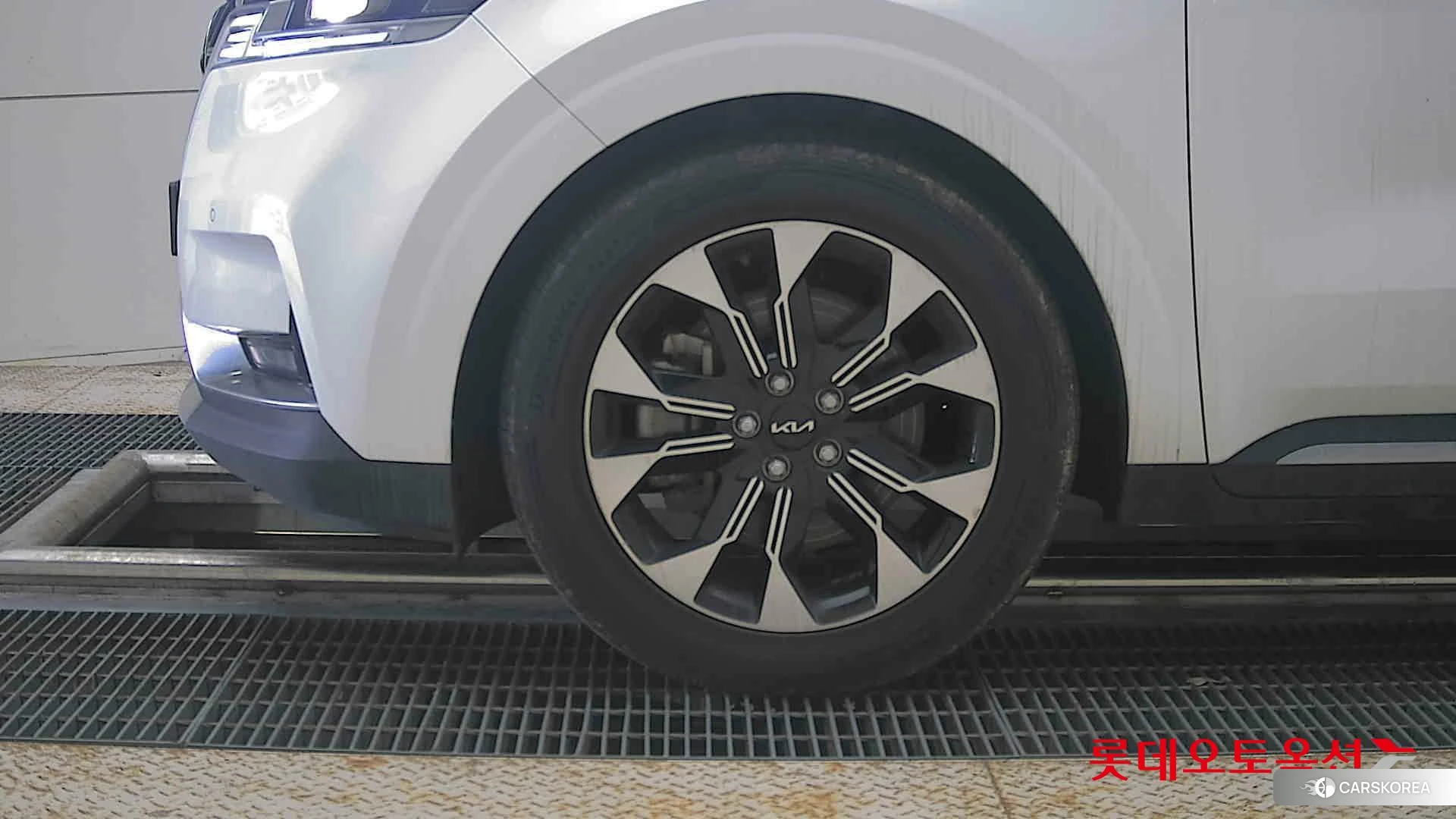 Kia Carnival id 4498444 из Кореи 13
