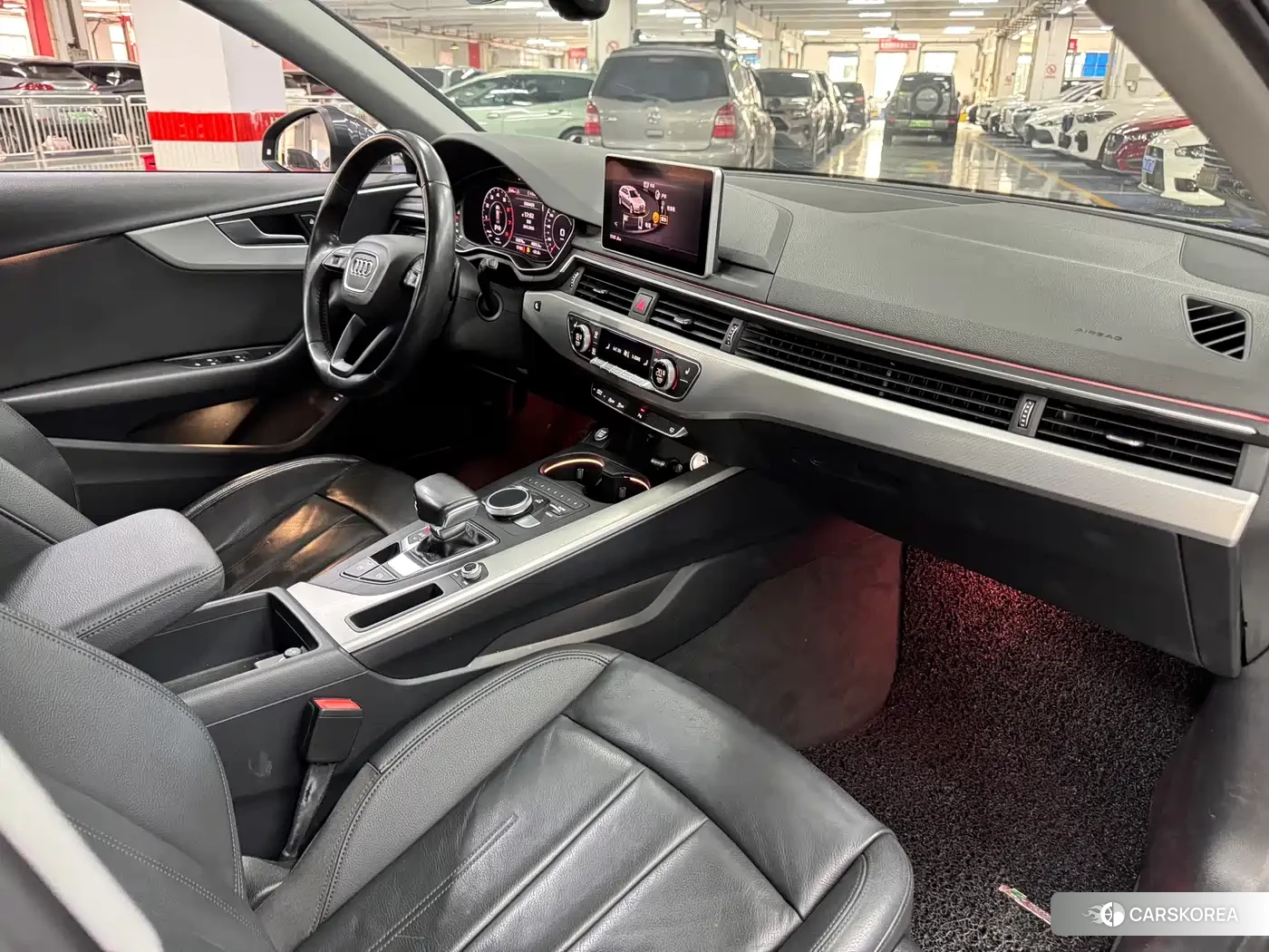 Audi A4L id 4600770 из Китая 13