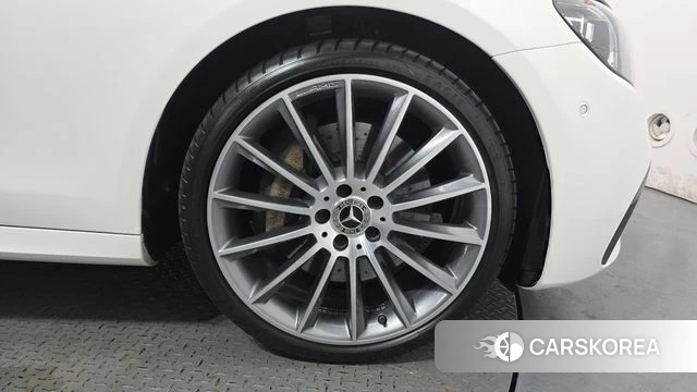 Mercedes-Benz E-Class W213 id 4495528 из Кореи 13