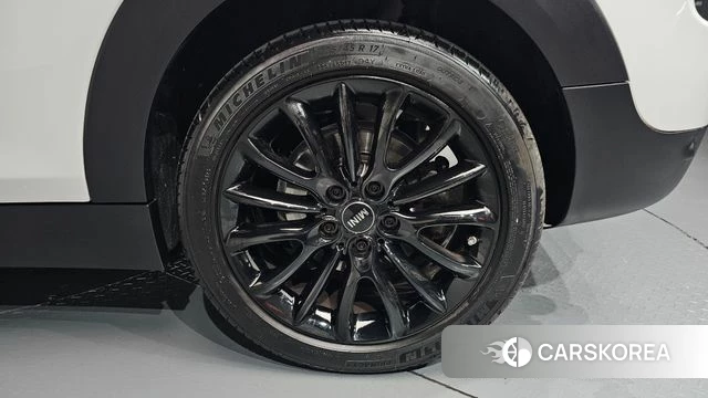 Mini Cooper Clubman id 4691818 из Кореи 13