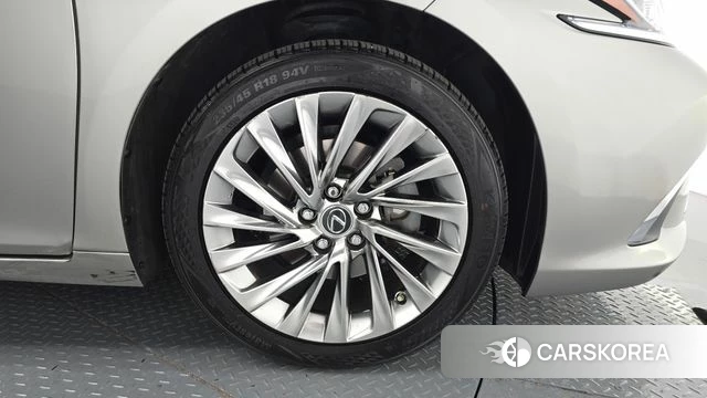 Lexus ES300h 7th generation id 4898508 из Кореи 13