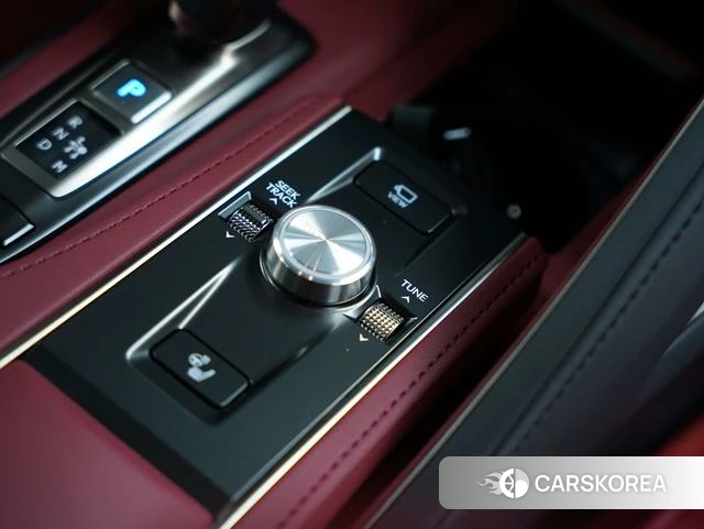 Lexus LC id 4359608 из Китая 13