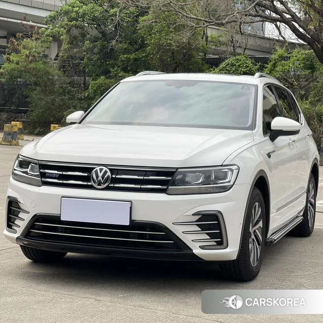 Volkswagen Tiguan L PHEV id 4228544 из Китая 13