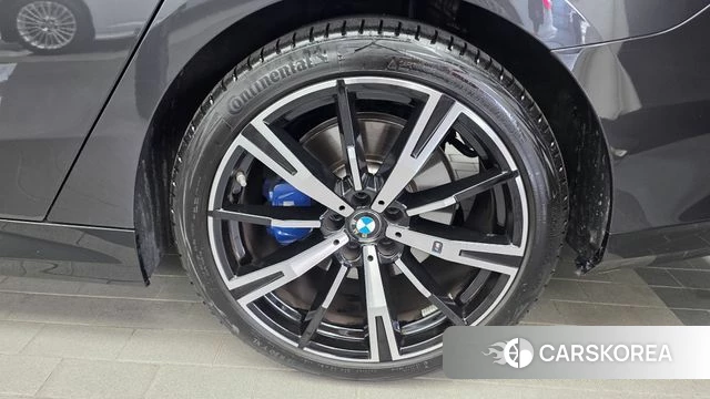 BMW 5 Series (G60) id 4649640 из Кореи 13