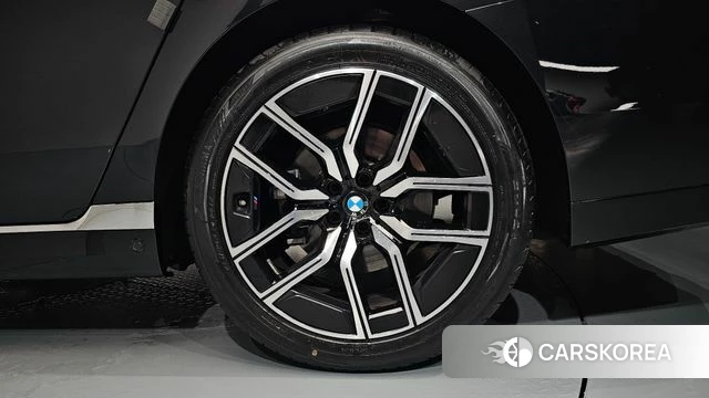 BMW 7 Series (G70) id 4634887 из Кореи 13