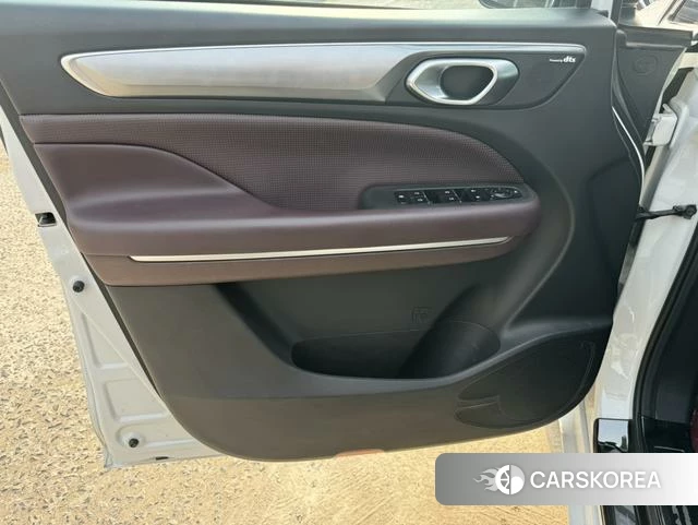 GAC Trumpchi Trumpchi M6 id 4235930 из Китая 13