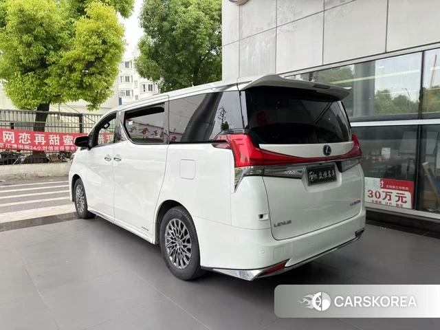 Lexus LM id 4342225 из Китая 13