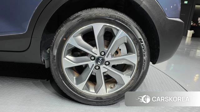 Kia Stonic id 4465730 из Кореи 13