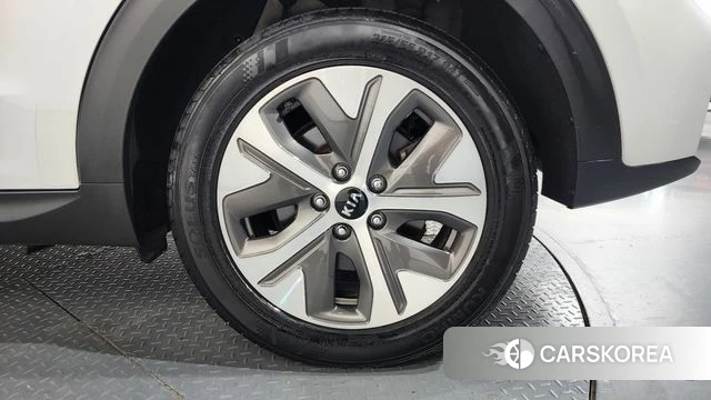Kia Niro EV id 4698610 из Кореи 13