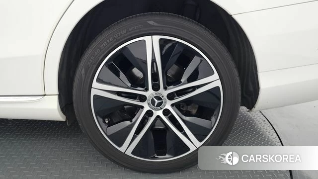 Mercedes-Benz C-Class W205 id 4446028 из Кореи 13