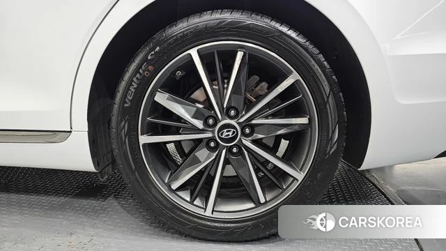 Hyundai The New Grandeur IG id 4702010 из Кореи 13