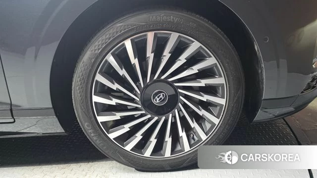 Hyundai Grandeur Hybrid (GN7) id 4711306 из Кореи 13