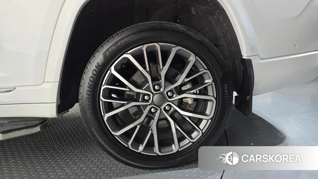 Jeep Grand Cherokee (WL) id 4401345 из Кореи 13