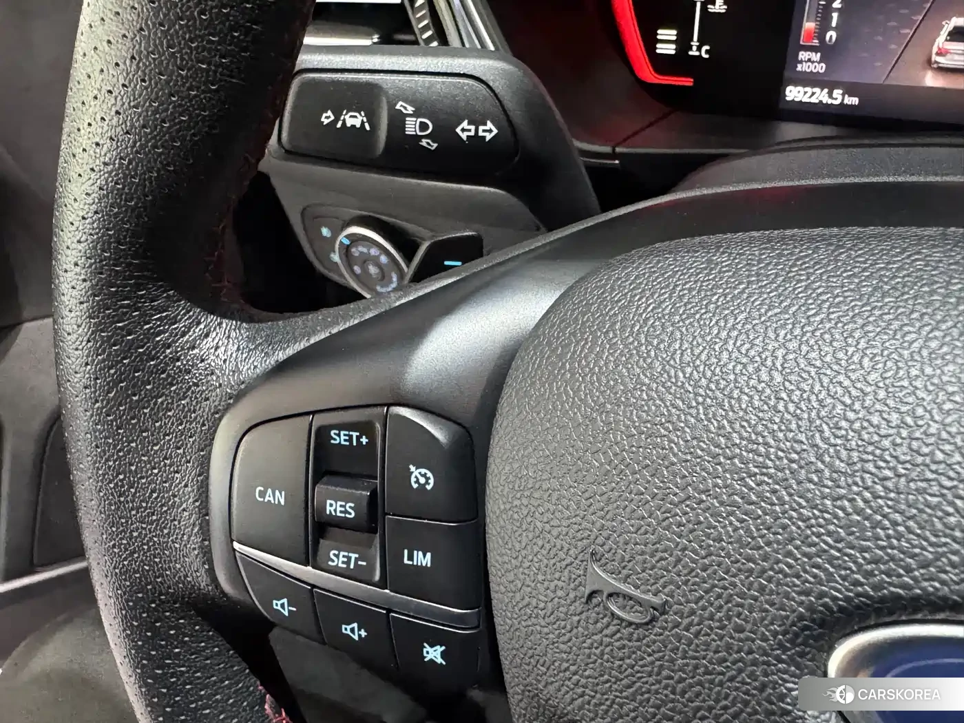 Ford Fox id 4565208 из Китая 13