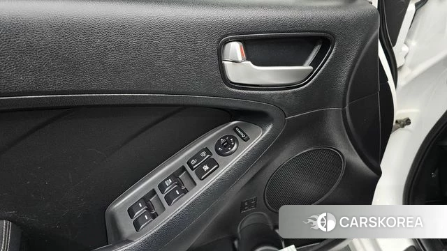 Kia The New K3 id 4311105 из Кореи 13
