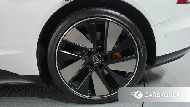 Audi e-Tron GT id 4744470 из Кореи 13