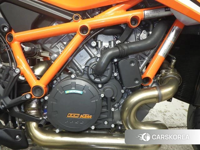 Проданный KTM 1290 SUPER DUKE R id 3996526 из Японии, фото 13