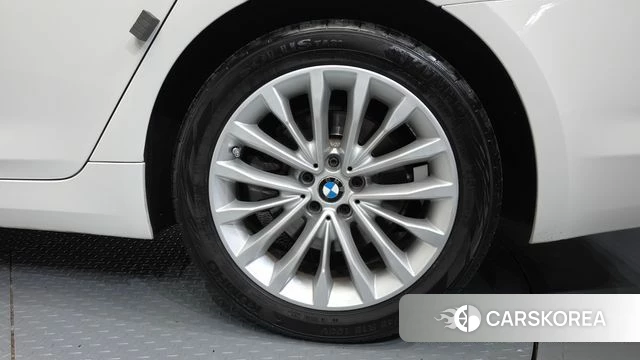 BMW 5 Series (G30) id 4304775 из Кореи 13