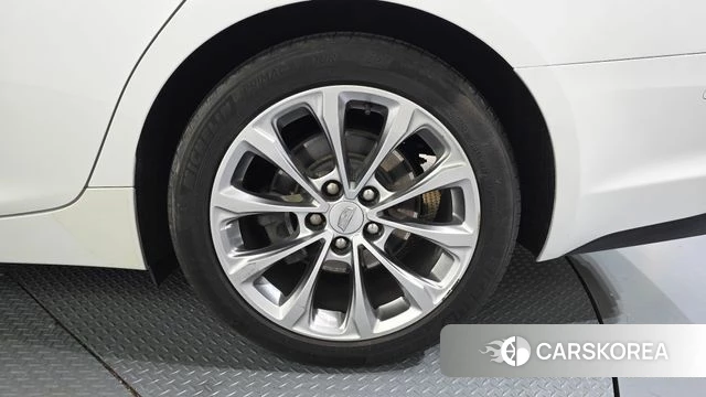 Cadillac CT5 id 4758944 из Кореи 13