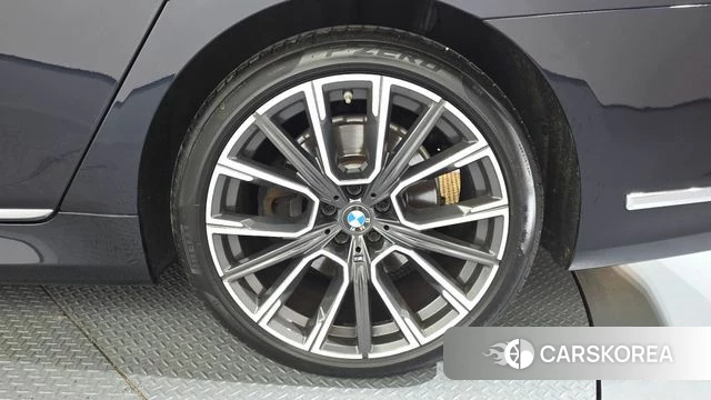 BMW 7 Series (G11) id 4646582 из Кореи 13