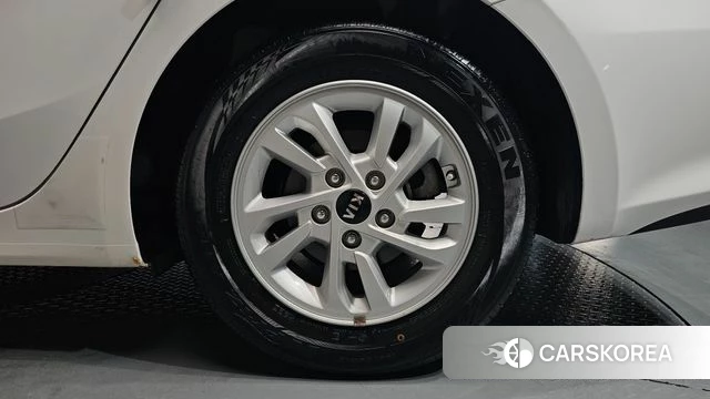 Kia Come New K3 id 4683599 из Кореи 13