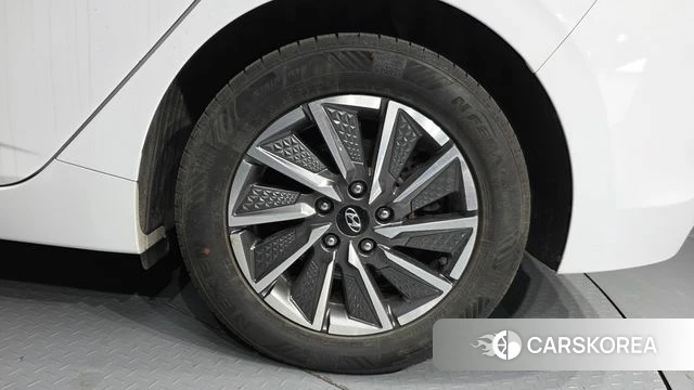 Hyundai The New Ionic Electric id 4196547 из Кореи 13