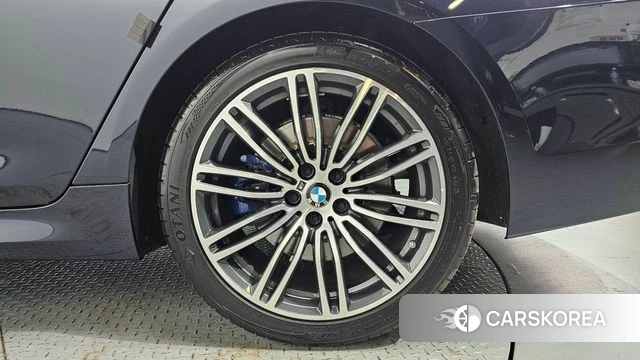 BMW 5 Series (G30) id 4746559 из Кореи 13