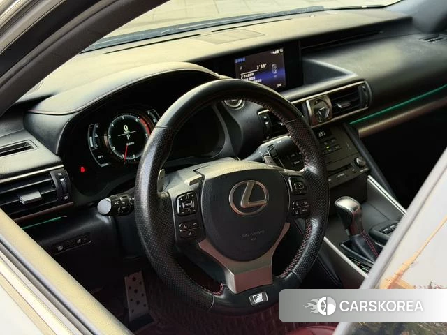 Lexus IS id 3888961 из Китая 13