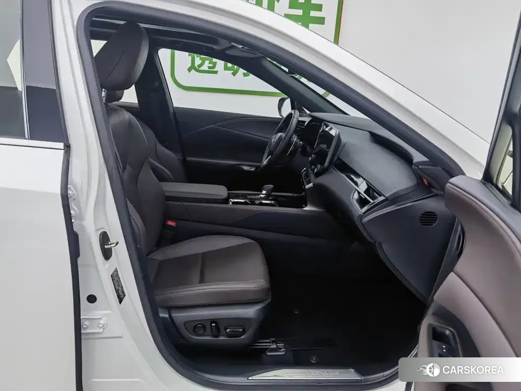 Lexus RX id 4601980 из Китая 13