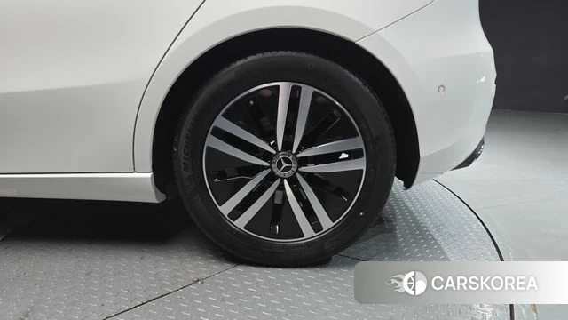 Mercedes-Benz A-Class W177 id 4343519 из Кореи 13